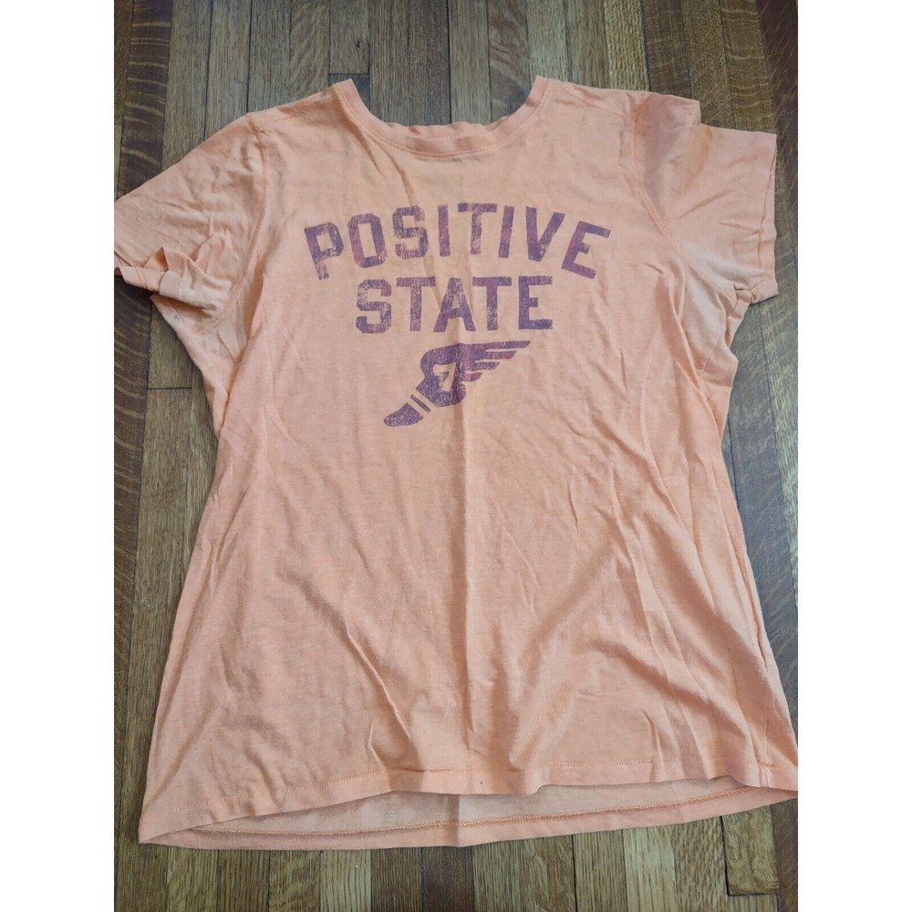 Life Is Good Women's Size Large Shirt Orange Positive State Orange Short Sleeve
